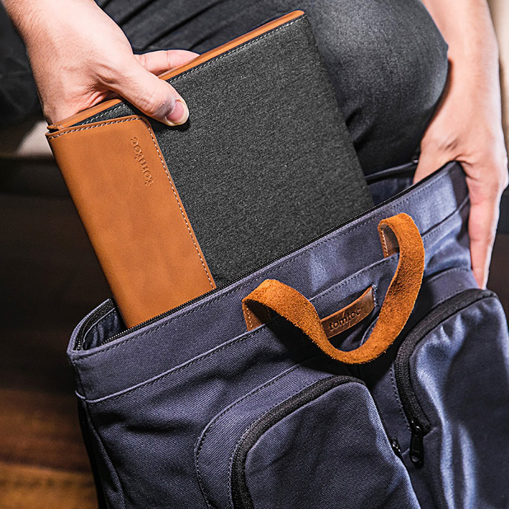 Túi Tomtoc (USA) Premium Leather For Macbook Pro/Air 13″ - Gray (H15-CO2Y)