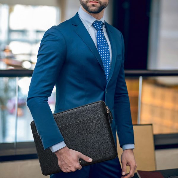 Túi Chống Sốc Innostyle Lux Leather Laptop Black