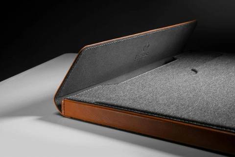 Túi Tomtoc (USA) Premium Leather For Macbook Pro 15″ - Gray (H15-E02Y)